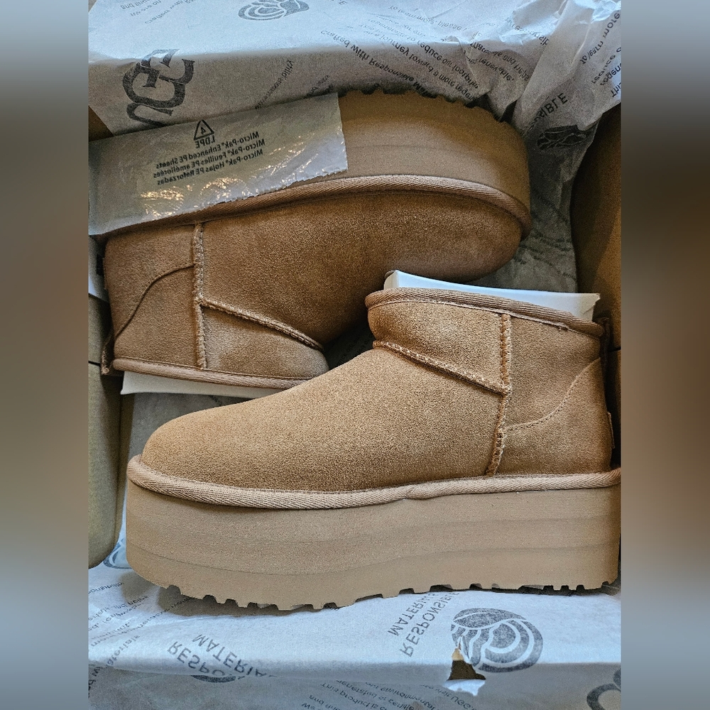 UGG Women's Classic Ultra Mini Platform Chestnut Size 7